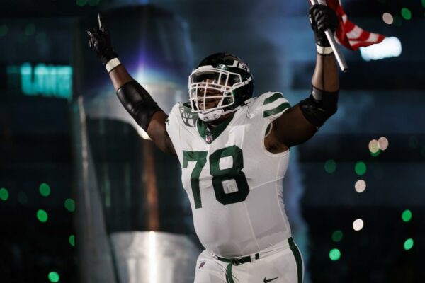 myth:-jets-to-lower-laken-tomlinson-–-yahoo