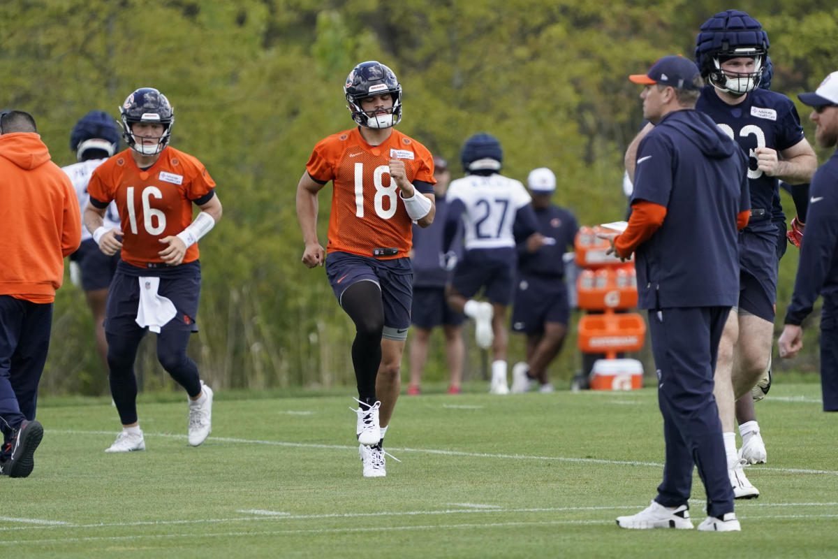 how-caleb-williams'-head-birth-up-with-bears-offense-has-helped-him-in-rookie-minicamp-–-yahoo