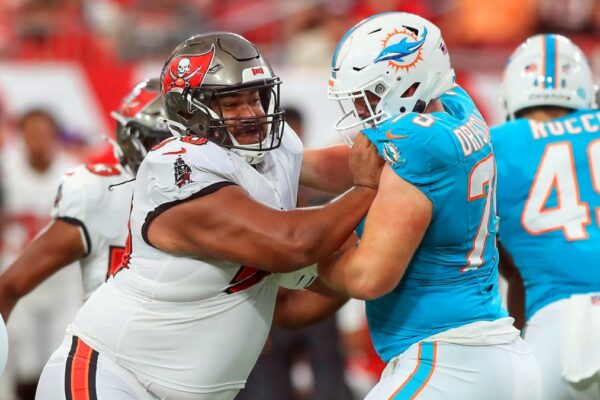 bucs-downgrade-vita-vea-to-out-for-sunday-–-yahoo