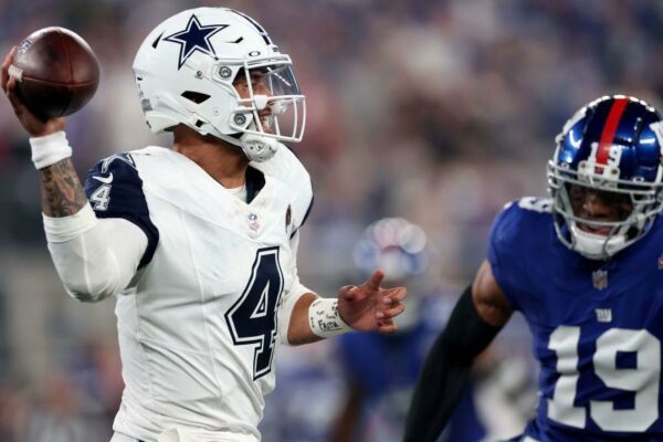 prescott-stars-as-cowboys-watch-off-new-york-giants-–-yahoo