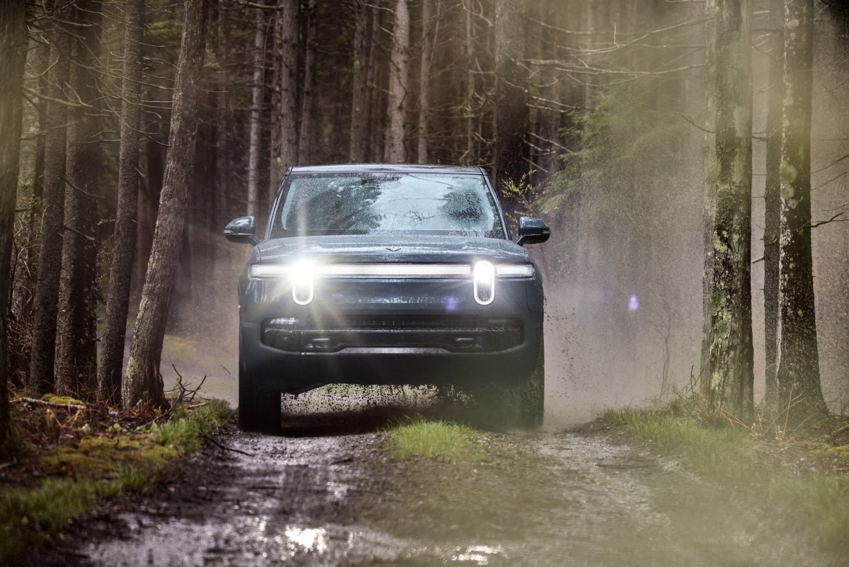 rivian-deliveries-fall-as-factor-shortage-slows-manufacturing-|-techcrunch-–-techcrunch